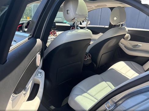 Used 2015 Mercedes-Benz C 300 Sedan image 9