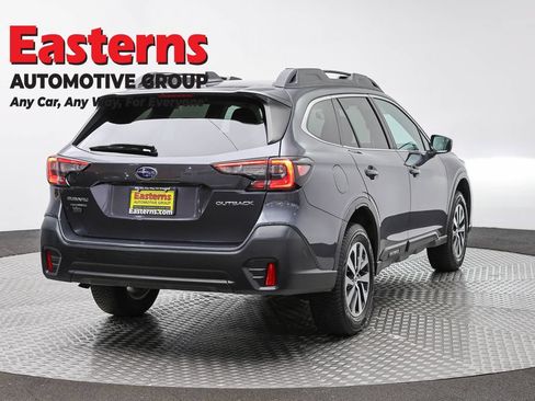 Used 2022 Subaru Outback Premium AWD/4WD image 5