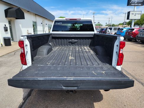 Used 2023 Chevrolet Silverado 2500 LT w/ Convenience Package AWD/4WD image 7