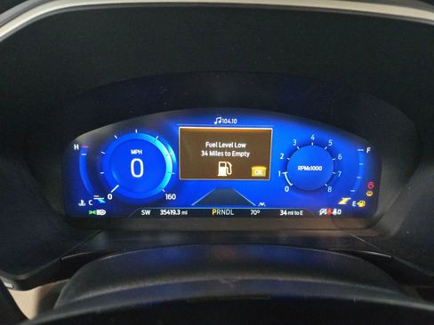 Used 2022 Ford Escape SEL w/ Technology Package image 16