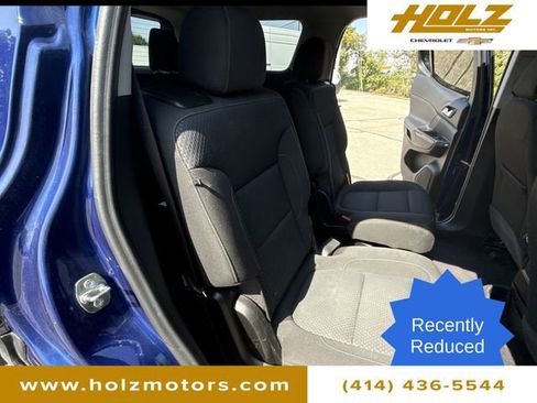 Certified 2023 GMC Acadia SLE image 25