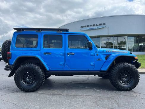 Used 2022 Jeep Wrangler Unlimited Rubicon w/ LED Lighting Group AWD/4WD image 57