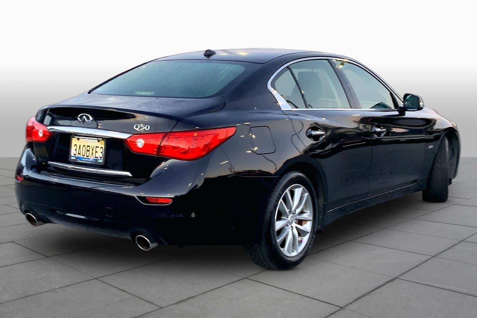 Used 2016 INFINITI Q50 Premium RWD image 11