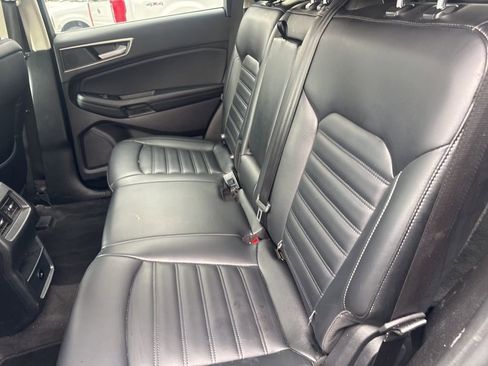 Used 2024 Ford Edge SEL image 25