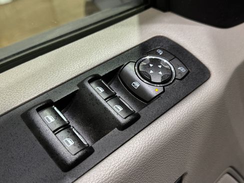 Used 2017 Ford F150 XLT w/ Equipment Group 302A Luxury image 14