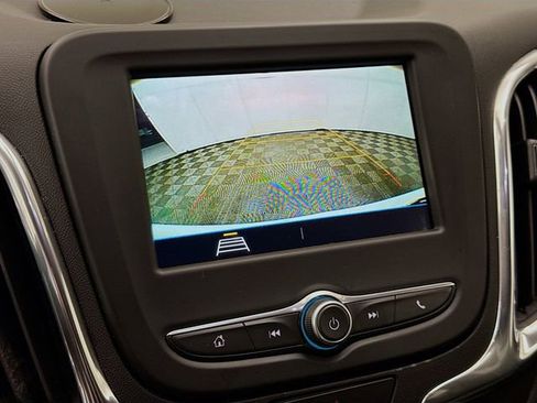 Used 2019 Chevrolet Equinox LT image 15