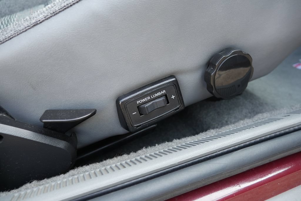 Used 1989 Ford Mustang GT RWD image 10