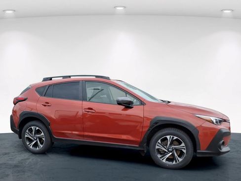 Used 2024 Subaru Crosstrek 2.0i Premium AWD/4WD image 13