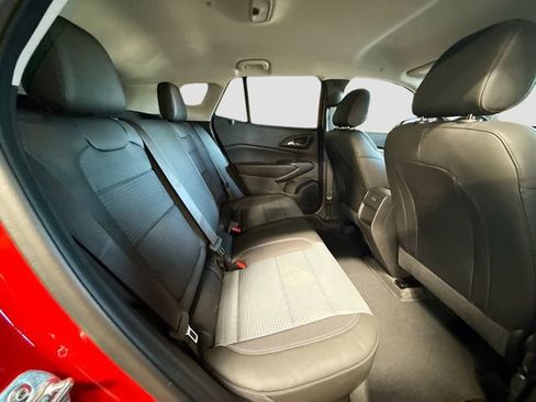 New 2026 Chevrolet Trax LT w/ Midnight Edition FWD image 26
