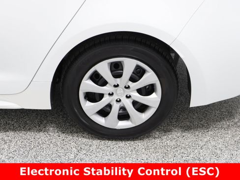 Certified 2025 Toyota Corolla LE image 10