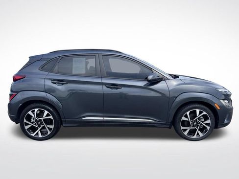 Used 2022 Hyundai Kona Limited w/ Cargo Package FWD image 11