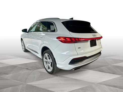 Used 2025 Audi Q5 Premium Plus AWD/4WD image 6
