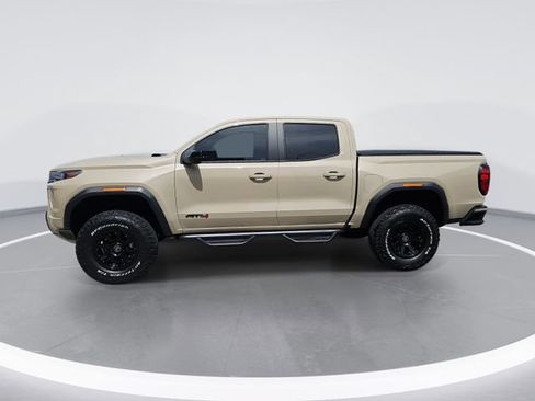 Used 2023 GMC Canyon AT4 w/ AT4 Premium Package AWD/4WD image 2