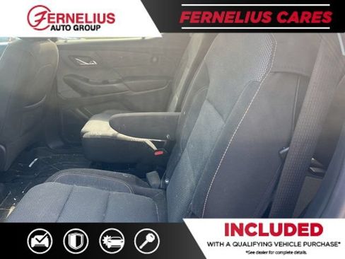 Used 2020 Chevrolet Traverse LT w/ Driver Confidence II Package AWD/4WD image 8