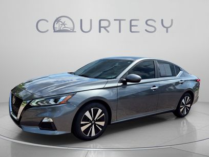 Certified 2022 Nissan Altima 2.5 SV