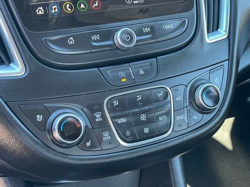 Used 2024 Chevrolet Malibu LT FWD image 18