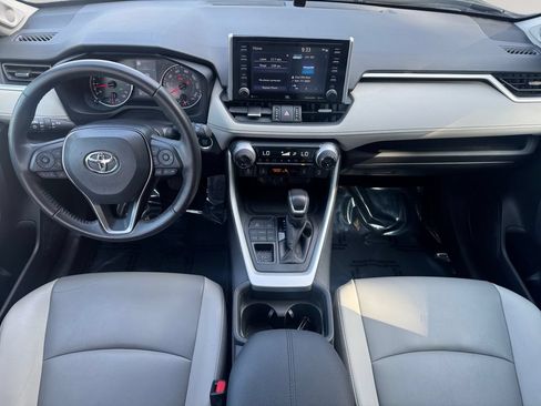 Used 2021 Toyota RAV4 XLE Premium AWD/4WD image 10