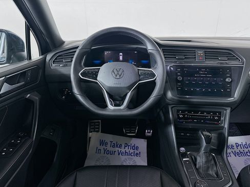Certified 2022 Volkswagen Tiguan SE R-Line AWD/4WD image 21