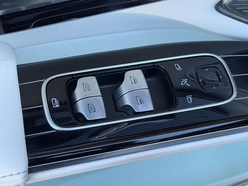 Used 2024 Mercedes-Benz Maybach EQS 680 4MATIC image 13