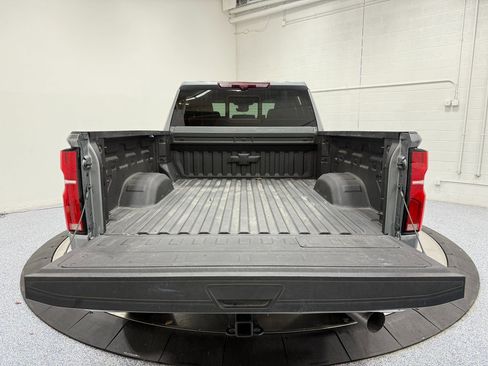 Used 2025 Chevrolet Silverado 2500 LTZ w/ LTZ Convenience Package image 47