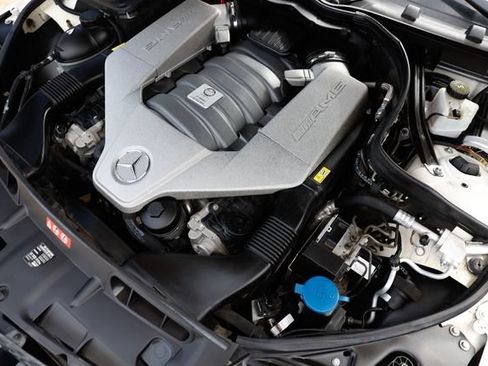 Used 2013 Mercedes-Benz C 63 AMG Sedan w/ AMG Development Pkg image 57