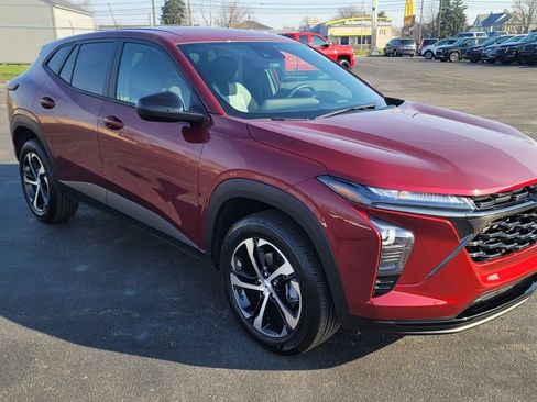 Used 2024 Chevrolet Trax RS w/ Driver Confidence Package image 16