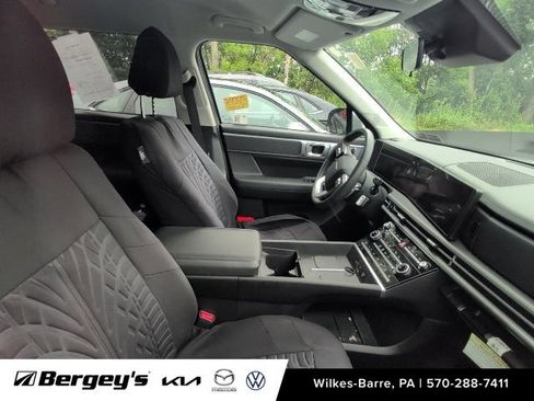 Used 2024 Hyundai Santa Fe SE AWD/4WD image 6