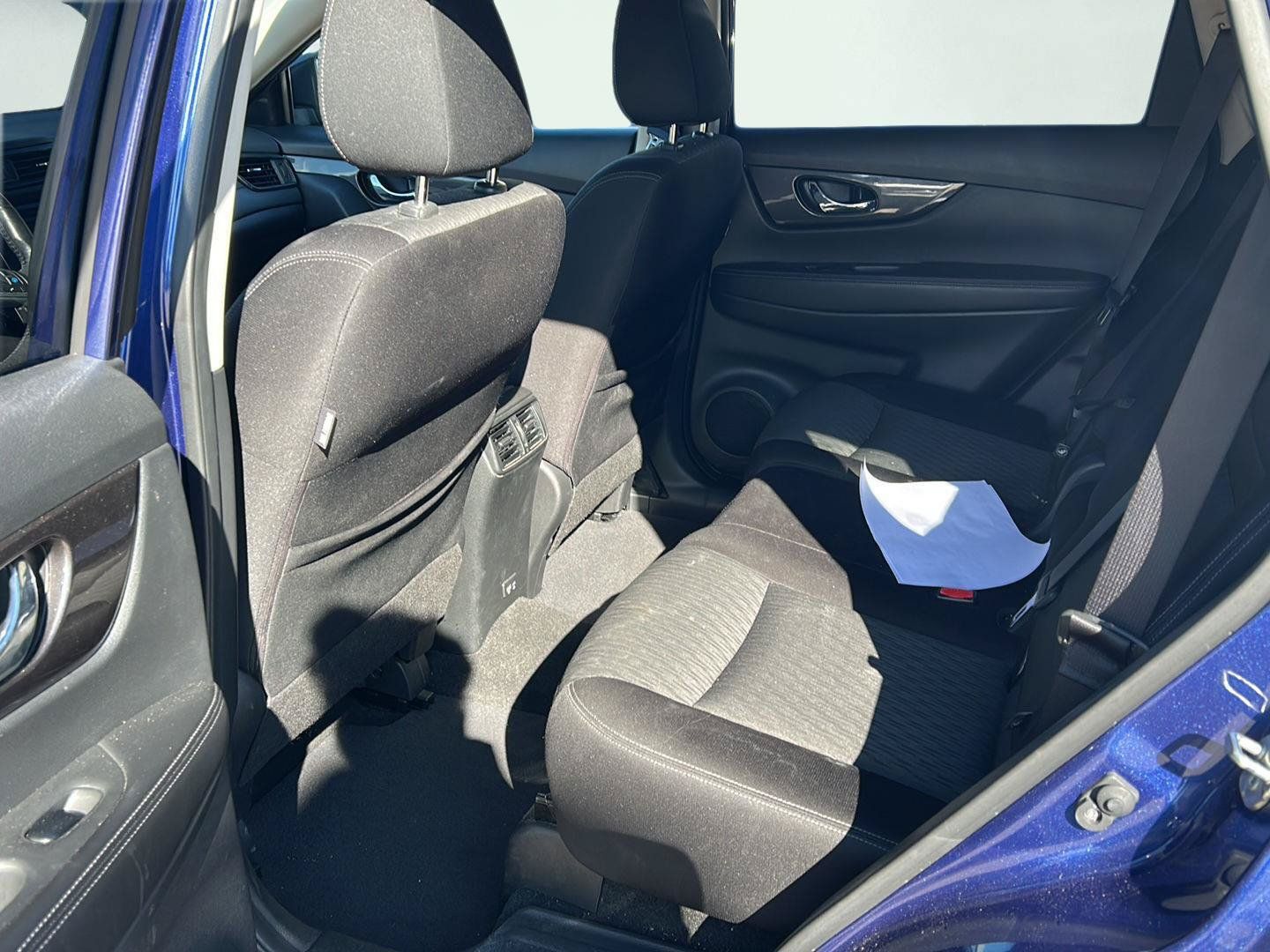 Used 2019 Nissan Rogue SV w/ Premium Package AWD/4WD image 6