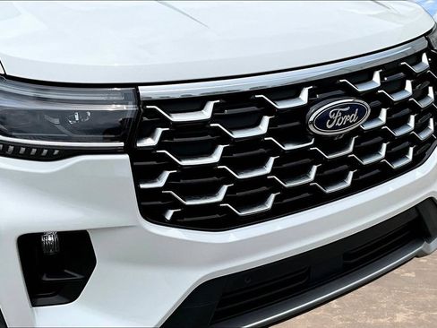 Used 2025 Ford Explorer Platinum RWD image 35