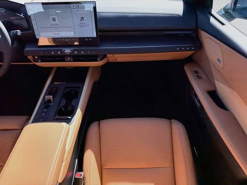 New 2026 Lexus ES 350e w/ Cold Area Package FWD image 18