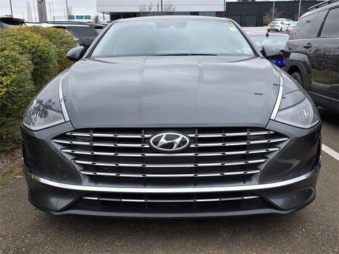 Certified 2022 Hyundai Sonata SEL image 2