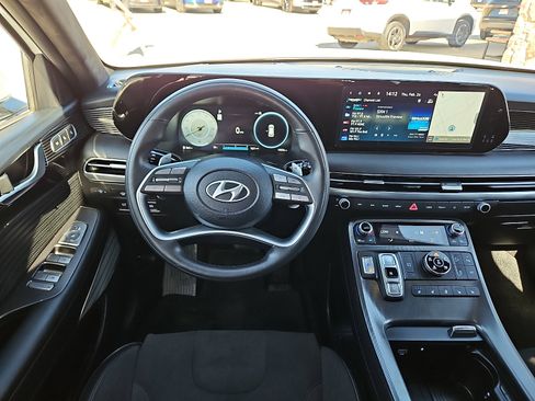 Used 2025 Hyundai Palisade Calligraphy image 8