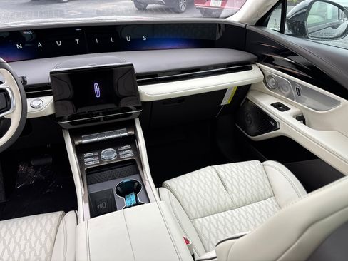 New 2026 Lincoln Nautilus Black Label image 33