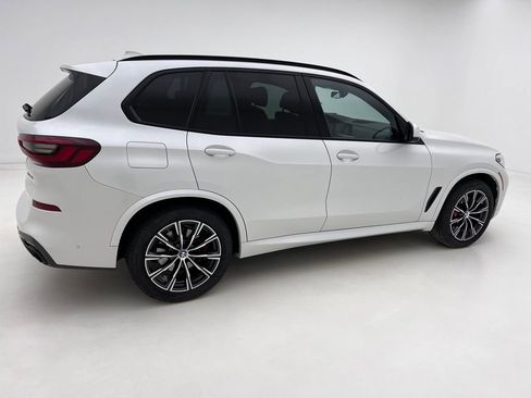 Used 2022 BMW X5 xDrive40i w/ M Sport Package image 6