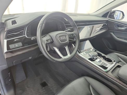Used 2023 Audi Q8 Premium w/ Convenience Package image 9