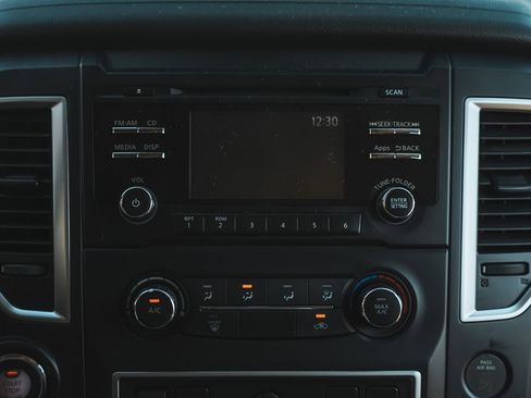 Used 2017 Nissan Titan S image 25