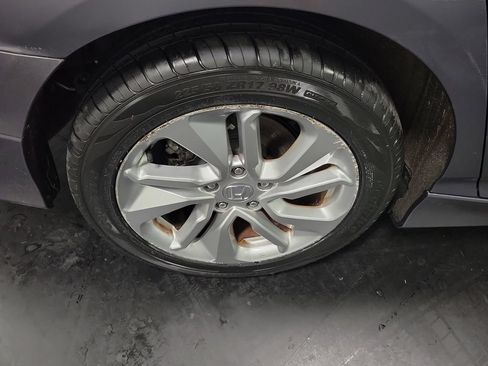 Used 2020 Honda Accord LX image 11