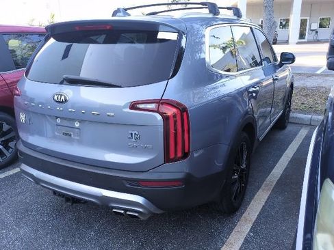 Used 2021 Kia Telluride SX w/ Towing Package FWD image 2