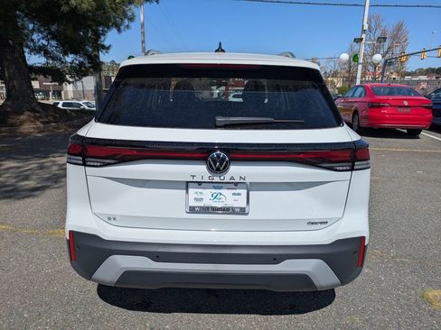 New 2026 Volkswagen Tiguan SE AWD/4WD image 5