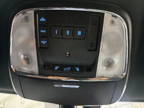 Used 2022 Jeep Grand Cherokee Limited image 48