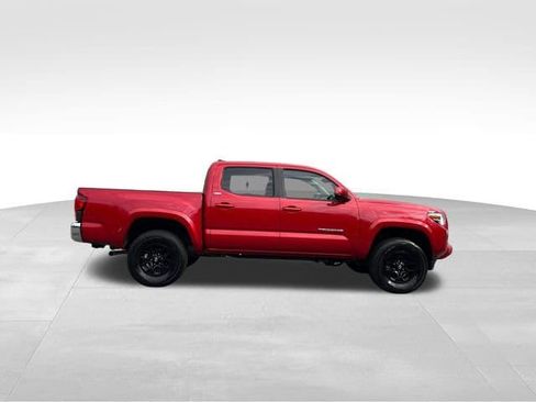 Used 2021 Toyota Tacoma SR5 AWD/4WD image 6