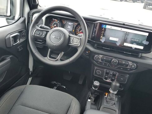 New 2026 Jeep Gladiator Sport image 11