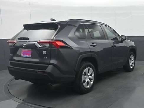 Used 2020 Toyota RAV4 LE FWD image 7