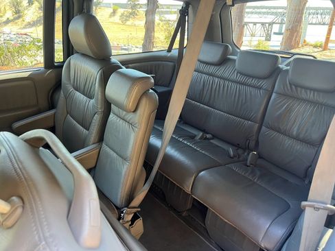 Used 2010 Honda Odyssey EX-L image 11