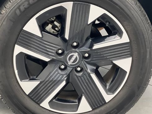 Used 2025 Nissan Kicks SV AWD/4WD image 66