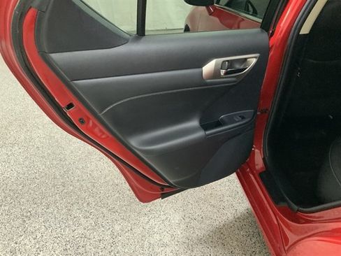 Used 2014 Lexus CT 200h FWD image 17