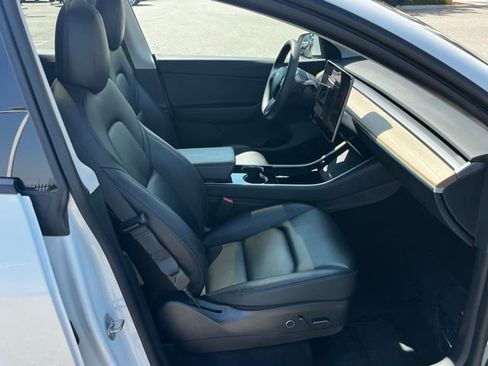 Used 2021 Tesla Model Y Long Range AWD/4WD image 10