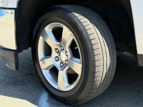 Used 2018 Chevrolet Silverado 1500 LT w/ All Star Edition AWD/4WD image 11