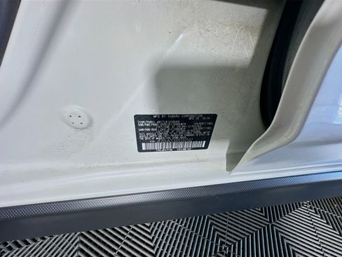 Used 2024 Subaru Crosstrek 2.0i Premium image 12