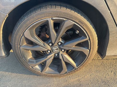 Used 2019 Honda Civic Sport image 13